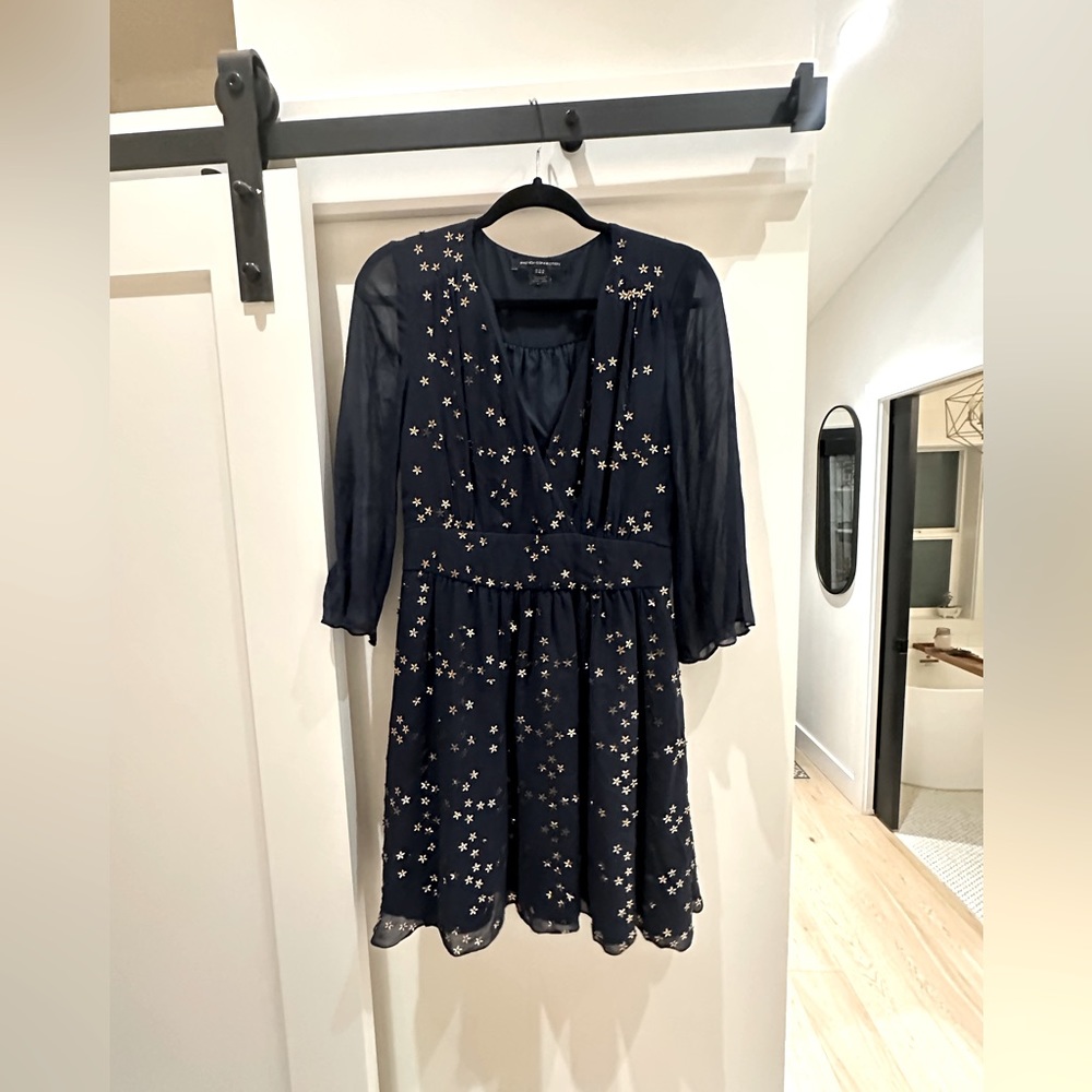 Size US8 FRENCH CONNECTION Navy dress w/gold stars. Perfect Holiday party dress